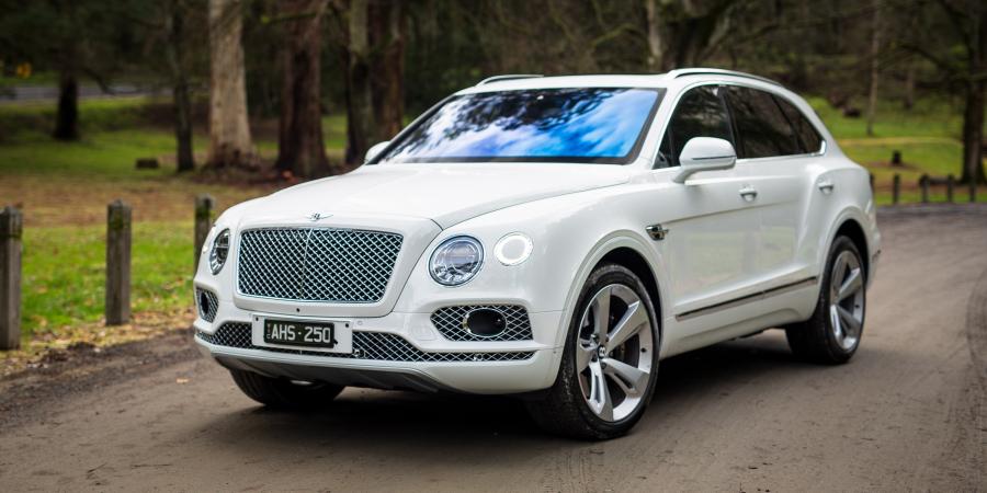  Bentley Bentayga 2016 года  (AU) (фото 2 из 30)